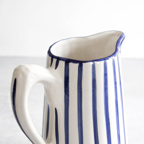 Traditional pitcher in blue 1,35L