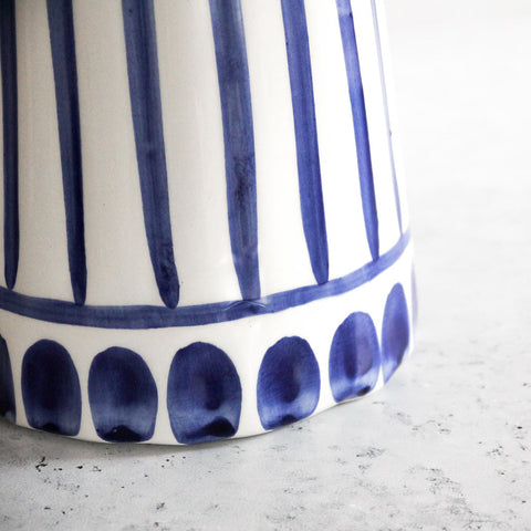 Traditional pitcher in blue 1,35L