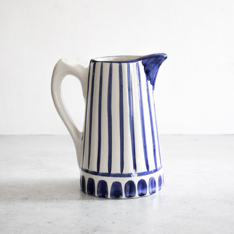 Traditional pitcher in blue 1,35L