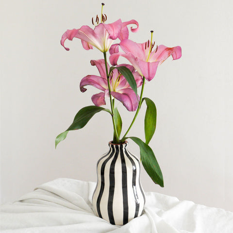 Large Gourd Vase in Black