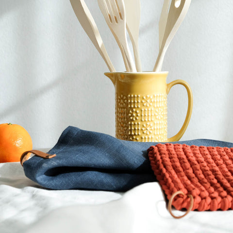 Pitcher-jarra-jarro-cruche-krug-ceramica-handmade-secla