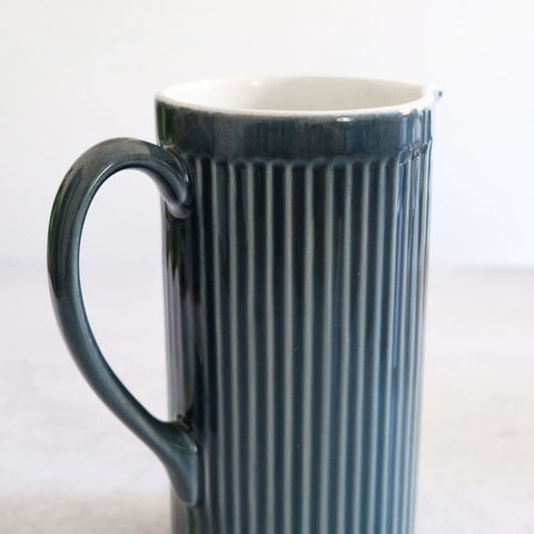 Jarra-jarra-jarro-cruche-krug-ceramica-hecha-secla
