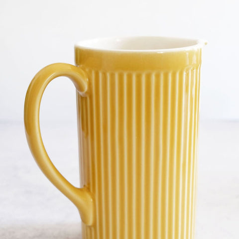 Jarra-jarra-jarro-cruche-krug-ceramica-hecha-secla