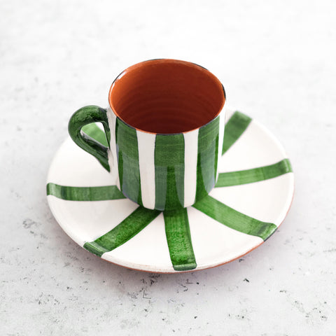 Tasse à espresso et soucoupe vertes