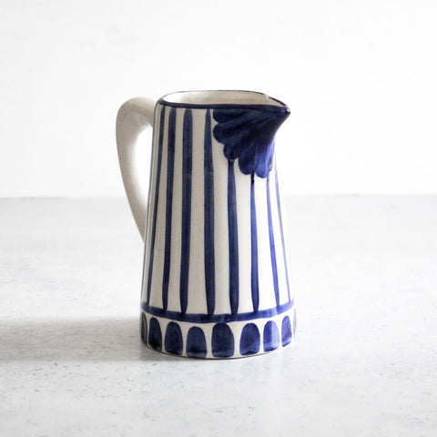 Traditional pitcher in blue 0,5L