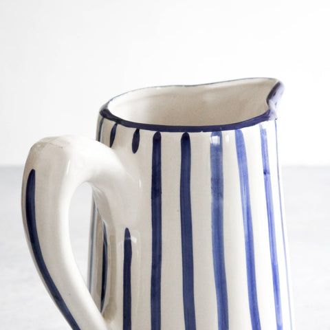 Traditional pitcher in blue 2L