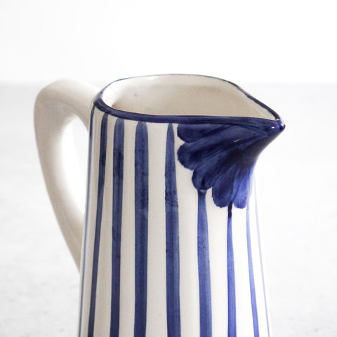 Traditional pitcher in blue 0,5L